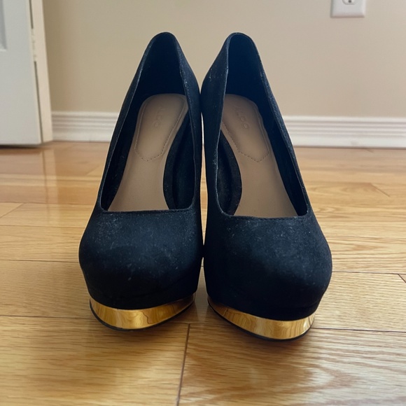 Aldo Black Suede Pumps - Picture 2 of 7